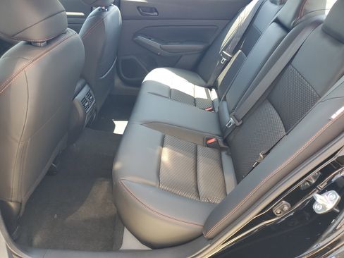 New 2026 Nissan Altima 2.5 SR FWD image 18