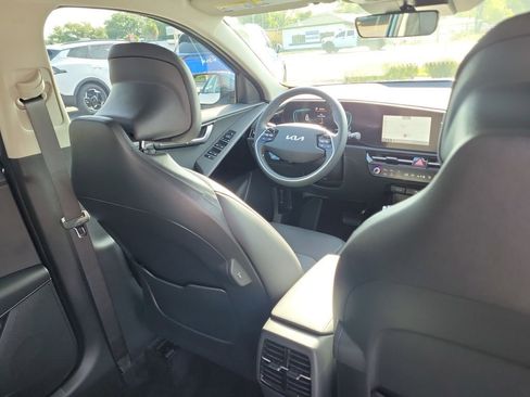 New 2026 Kia Niro EX w/ EX Premium Package FWD image 13