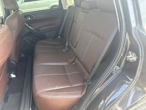 Used 2018 Subaru Forester 2.5i Touring AWD/4WD image 10