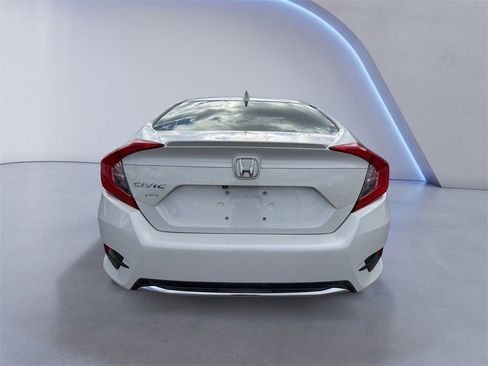 Used 2019 Honda Civic EX image 4