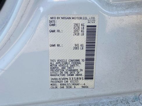 Used 2023 Nissan Altima 2.5 SR w/ SR Premium Package image 17