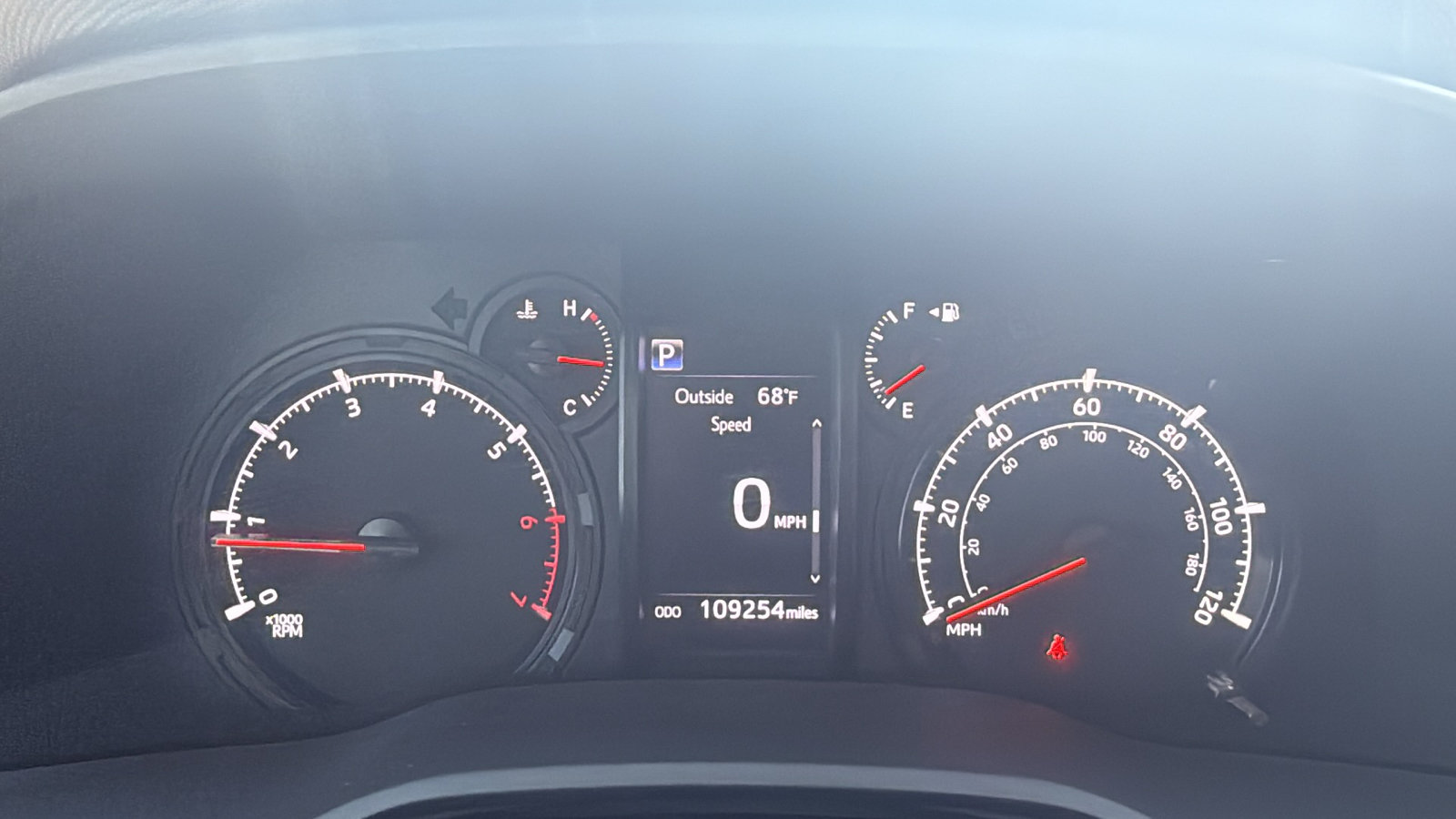 Used 2020 Toyota 4Runner SR5 Premium AWD/4WD image 16