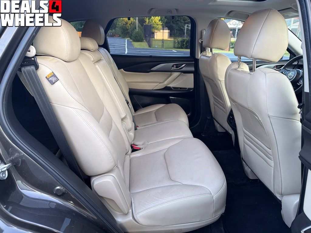 Used 2019 MAZDA CX-9 Touring w/ Touring Premium Package AWD/4WD image 21