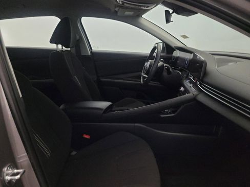 Used 2023 Hyundai Elantra SEL w/ Convenience Package FWD image 21
