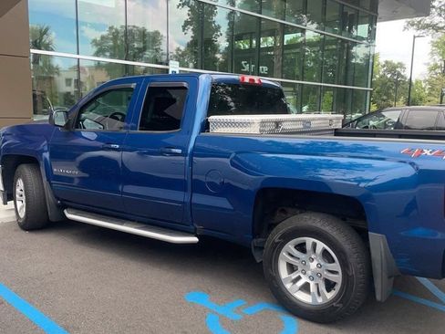 Used 2018 Chevrolet Silverado 1500 LT w/ All Star Edition AWD/4WD image 4