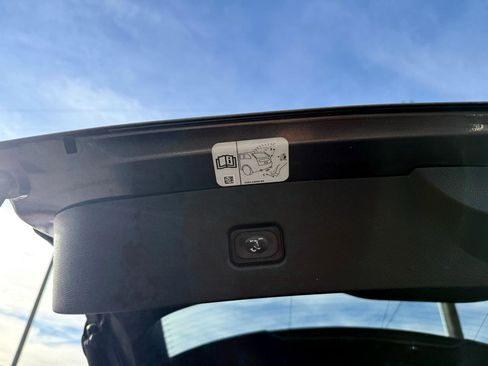 Used 2019 Lincoln Nautilus Reserve w/ Ultimate Package image 9