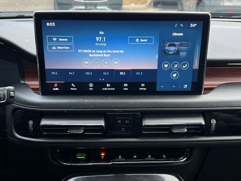 Certified 2023 Lincoln Nautilus Reserve image 19