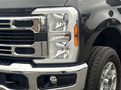 Used 2025 Ford F350 XLT image 17