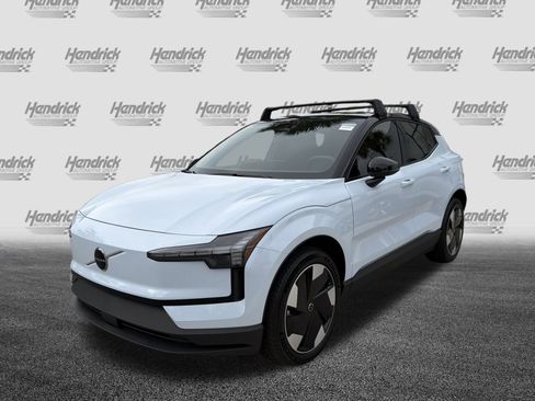 New 2026 Volvo EX30 Plus w/ Protection Package Premier image 5