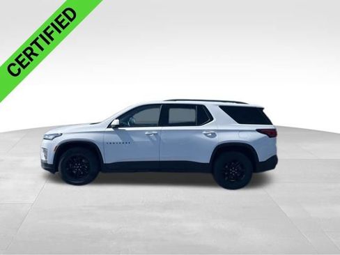 Certified 2023 Chevrolet Traverse LT FWD image 3