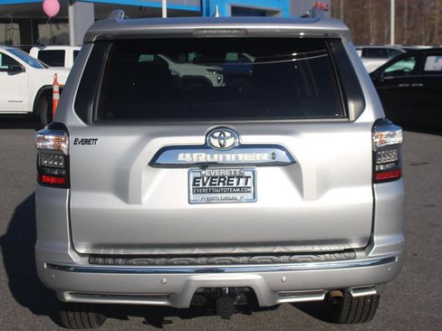 Used 2022 Toyota 4Runner Limited image 6