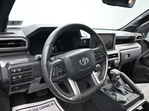 Used 2024 Toyota Tacoma SR5 AWD/4WD image 12