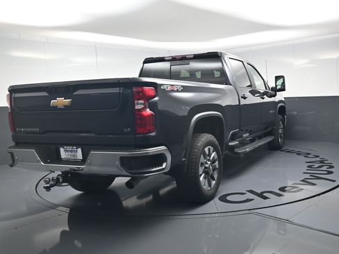 Used 2024 Chevrolet Silverado 2500 LT w/ All Star Edition AWD/4WD image 9