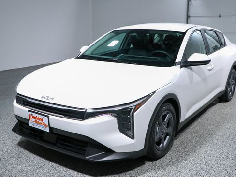 Used 2025 Kia K4 FWD image 29