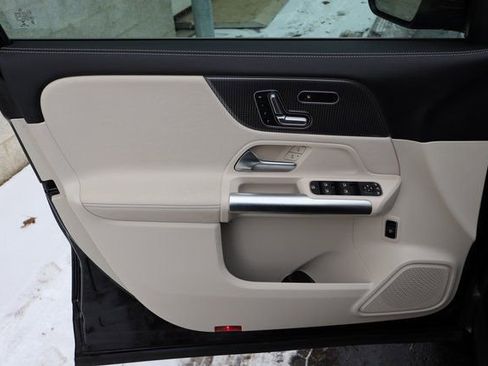 Used 2023 Mercedes-Benz GLA 250 4MATIC image 22