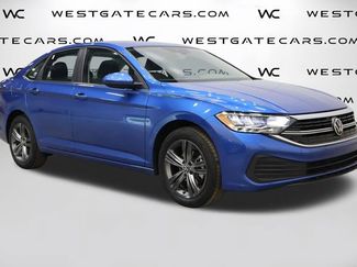 Used 2024 Volkswagen Jetta SE video 2
