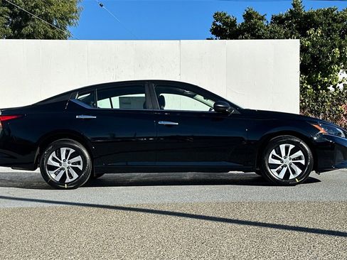 New 2025 Nissan Altima 2.5 S image 4