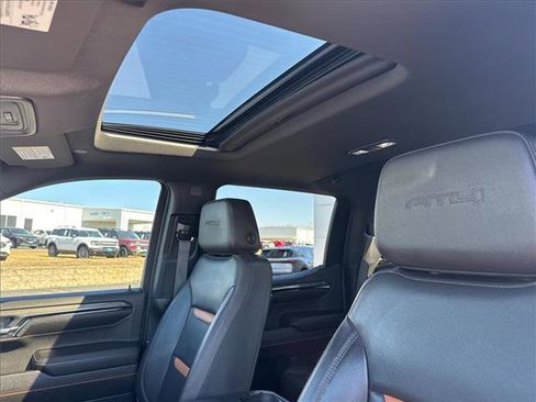 Used 2023 GMC Sierra 1500 AT4 w/ AT4 Premium Package image 19