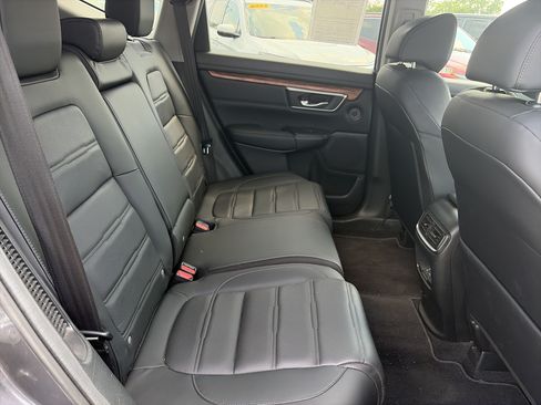 Used 2022 Honda CR-V Touring image 16
