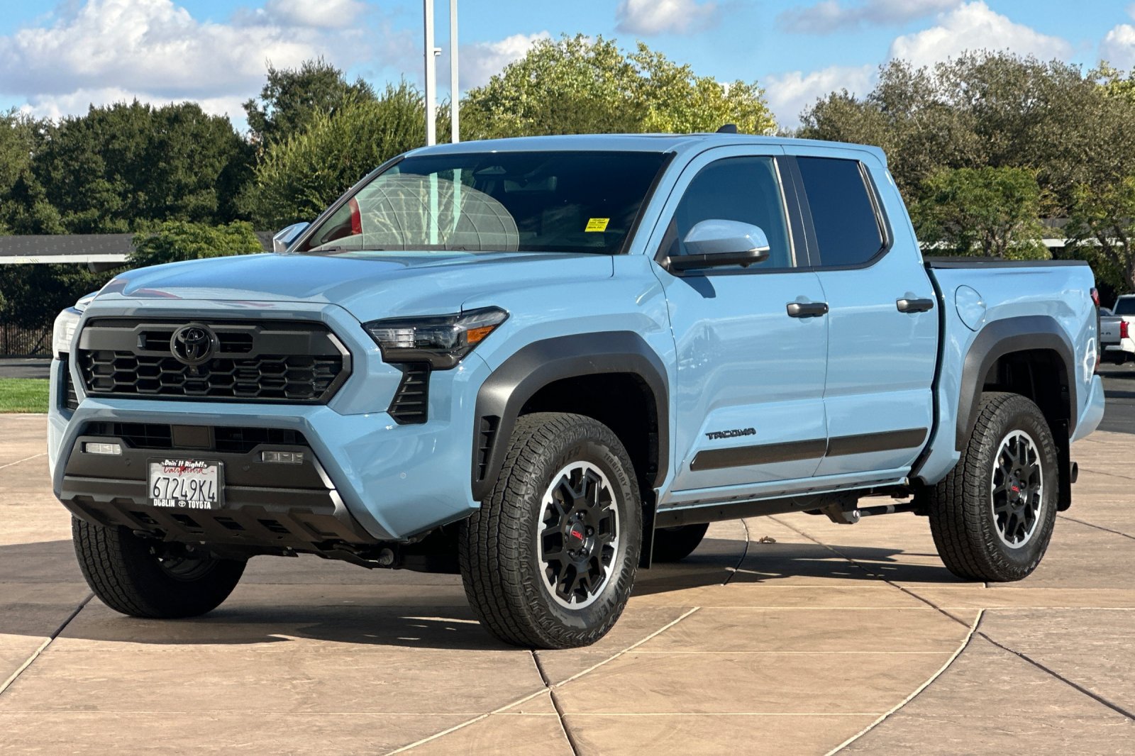 Used 2026 Toyota Tacoma TRD Off-Road w/ TRD Off Road Premium Package AWD/4WD image 8