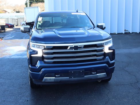 Used 2022 Chevrolet Silverado 1500 High Country w/ High Country Premium Package image 15