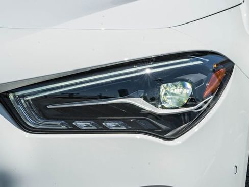Used 2025 Mercedes-Benz CLA 250 4MATIC image 12