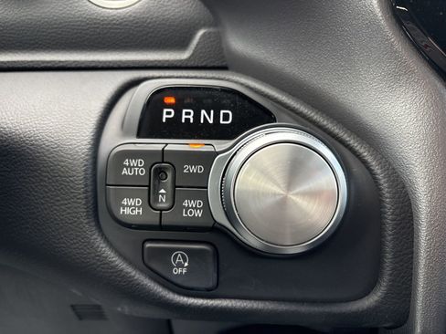 Used 2025 RAM 1500 Laramie w/ Laramie Southwest Edition image 18