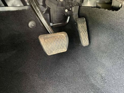 Used 2022 Jeep Wrangler Unlimited Sport AWD/4WD image 19