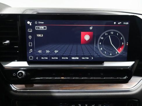 Used 2023 GMC Sierra 1500 SLT image 28