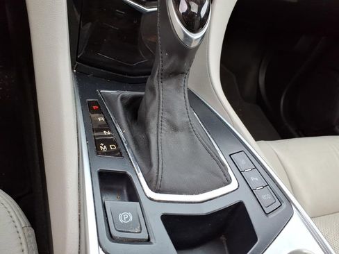 Used 2014 Cadillac SRX Performance w/ Driver Awareness Package AWD/4WD image 21