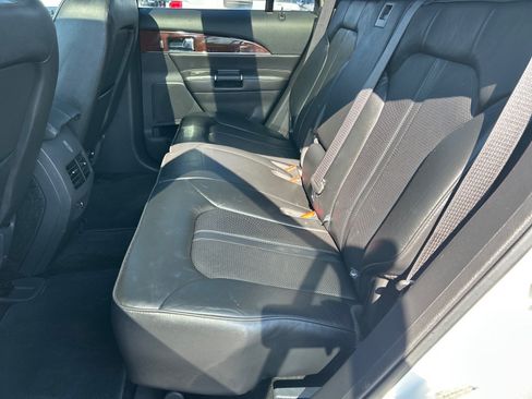 Used 2013 Lincoln MKX AWD image 9