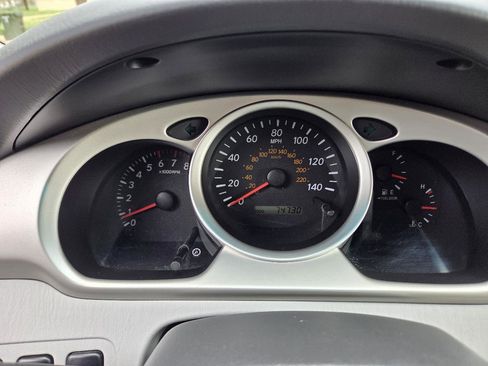 Used 2005 Toyota Highlander 2WD V6 image 16