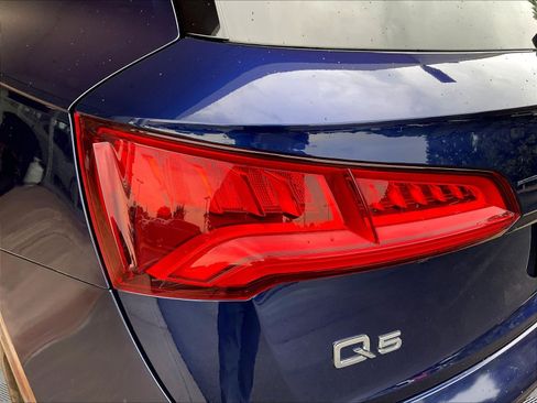Used 2019 Audi Q5 2.0T Premium w/ Convenience Package AWD/4WD image 23