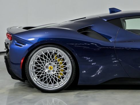 Used 2023 Ferrari SF90 Stradale image 11