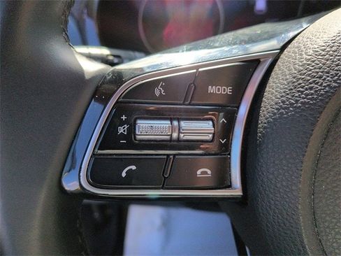 Used 2023 Kia Seltos S image 16