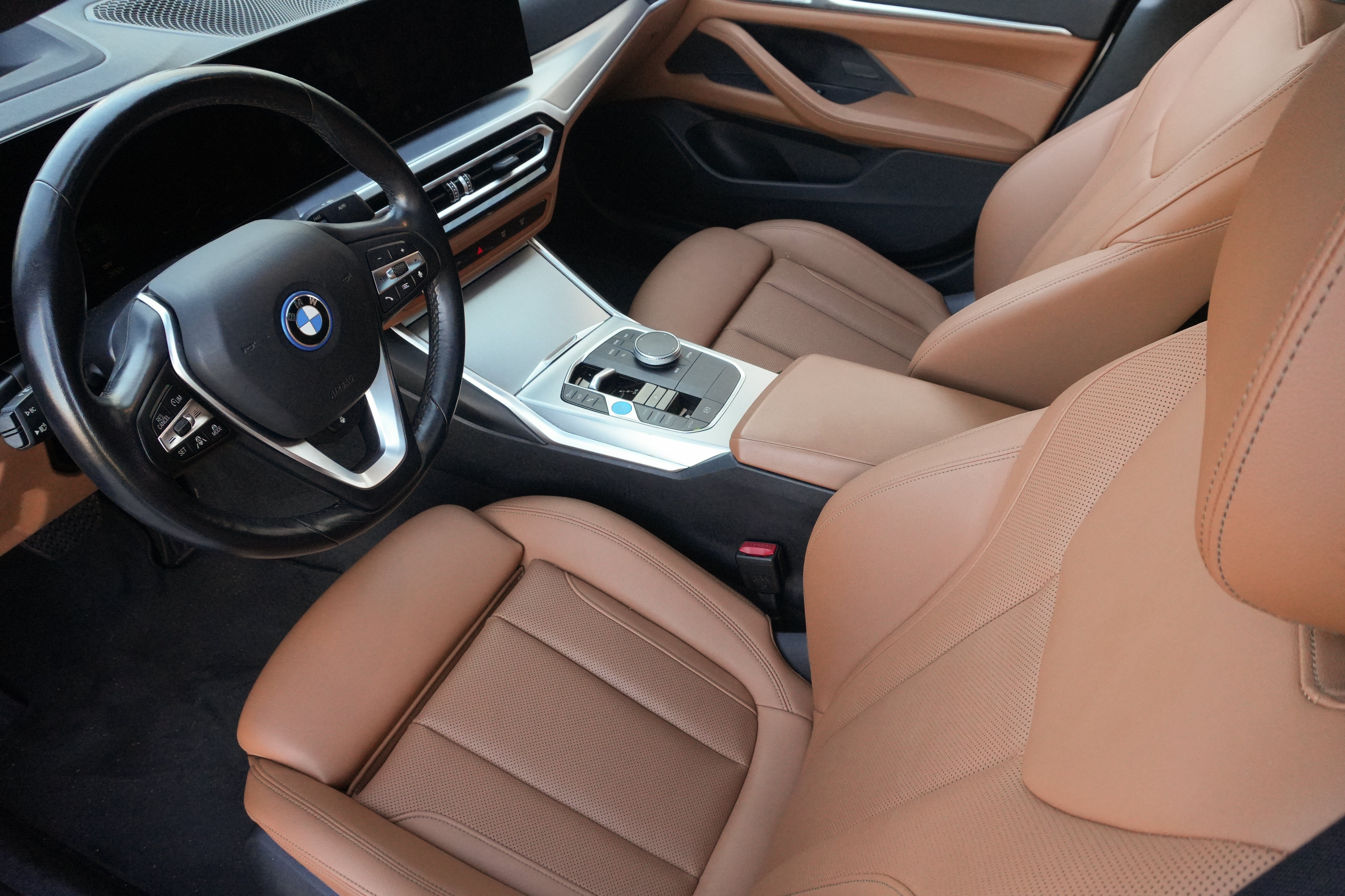Certified 2024 BMW i4 eDrive35 w/ Premium Package RWD image 9