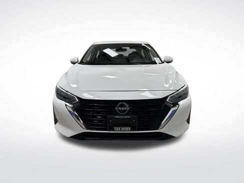 Used 2025 Nissan Sentra SV w/ All-Weather Package image 10