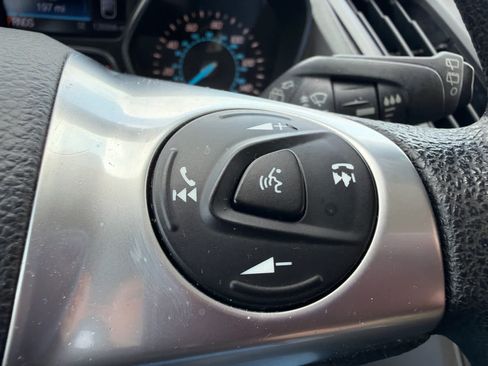Used 2015 Ford Escape SE w/ Equipment Group 201A FWD image 25
