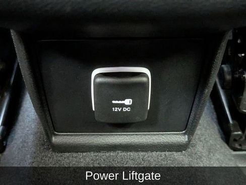 Used 2025 Jeep Compass Limited w/ Driver Assist Group I AWD/4WD image 18
