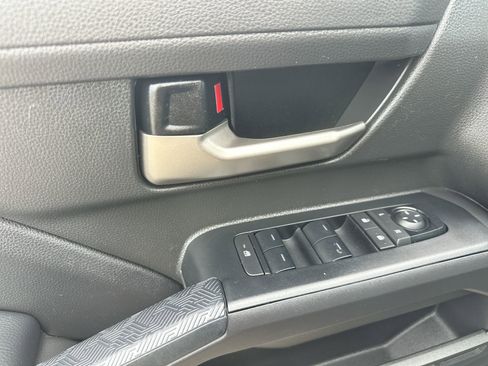 Used 2024 Toyota Tacoma TRD Off-Road AWD/4WD image 13