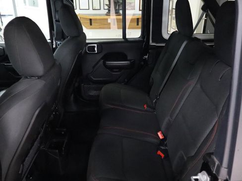 Used 2021 Jeep Wrangler Unlimited Rubicon w/ Steel Bumper Group image 16