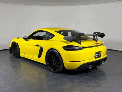 Certified 2024 Porsche 718 Cayman GT4 RS RWD image 3