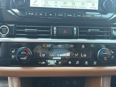 Used 2024 Nissan Pathfinder Platinum FWD image 43