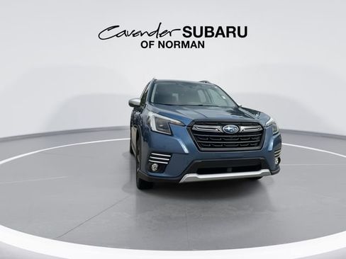 Used 2023 Subaru Forester Touring AWD/4WD image 3
