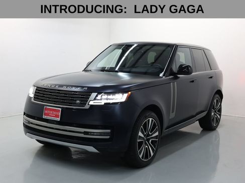 Used 2024 Land Rover Range Rover SE AWD/4WD image 2
