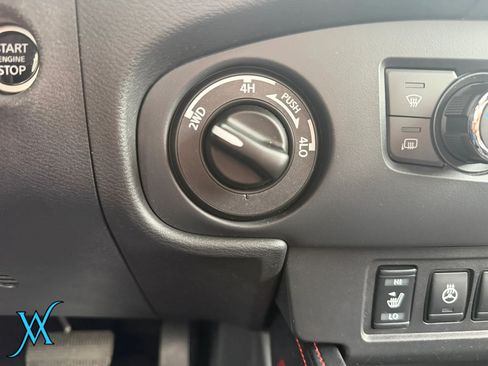 Used 2023 Nissan Frontier PRO-4X w/ Pro Convenience Package AWD/4WD image 35