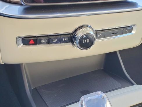 New 2026 Volvo XC90 B6 Ultra w/ Protection Package AWD/4WD image 23