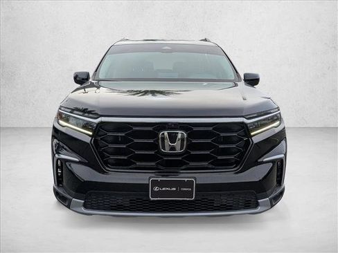 Used 2023 Honda Pilot Elite image 3