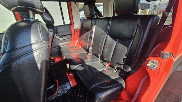 Used 2013 Jeep Wrangler Unlimited Sahara AWD/4WD image 23