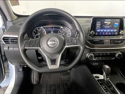 Used 2026 Nissan Altima 2.5 SV AWD/4WD image 6
